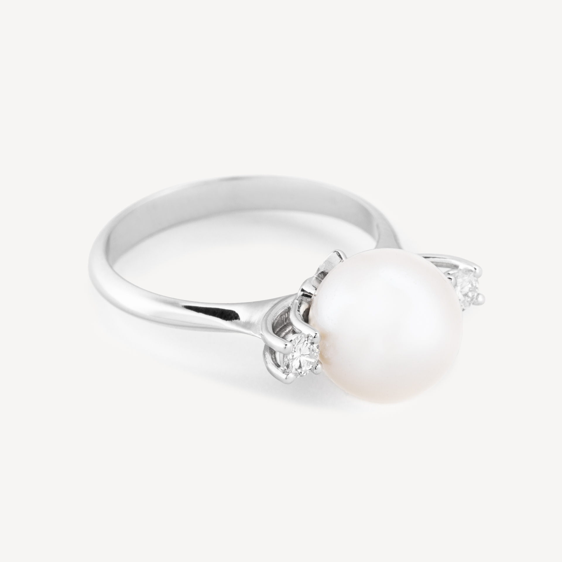0001-01-ANELLO_PERLA_E_DIAMANTI_3